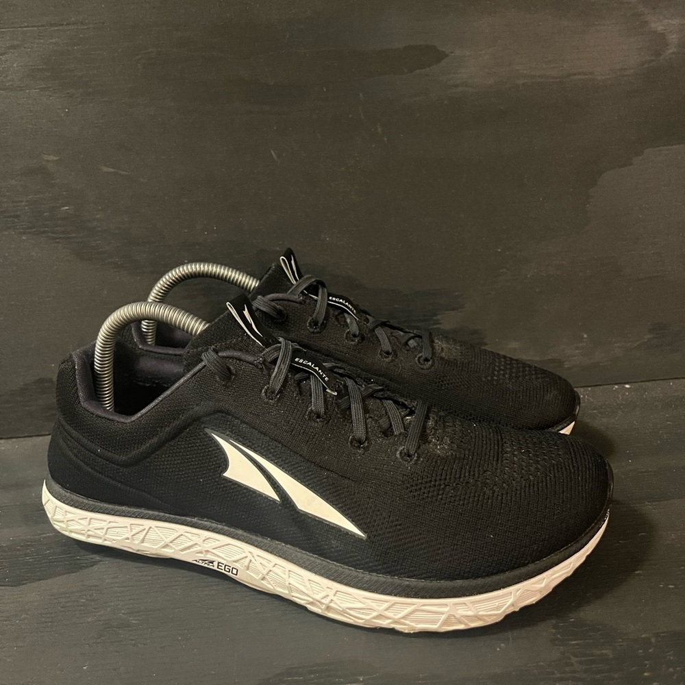 Altra Escalante 2.5 Women's Size 9.5 Running Shoes Black Foot Shape